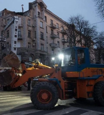 Російська атака на Київ 1 січня: рятувальники завершили розбір завалів житлового будинку
