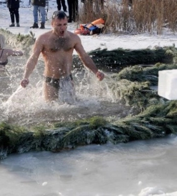 В Киеве назвали безопасные локации для купания на Крещение