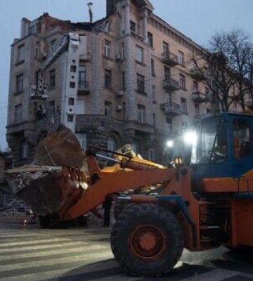 У Києві завершили розбір завалів після атаки РФ 1 січня: двоє загиблих, четверо поранених. ФОТОрепортаж