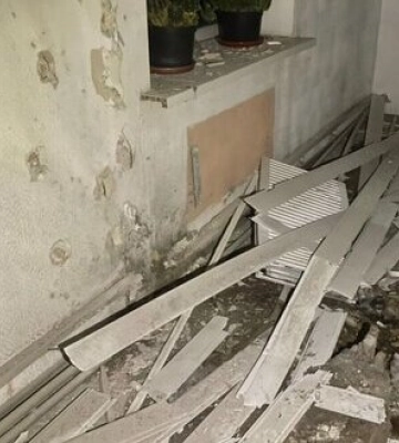 Війська РФ обстріляли Нікополь із &quot;Граду&quot; та важкої артилерії: пошкоджено пожежну частину. ФОТО