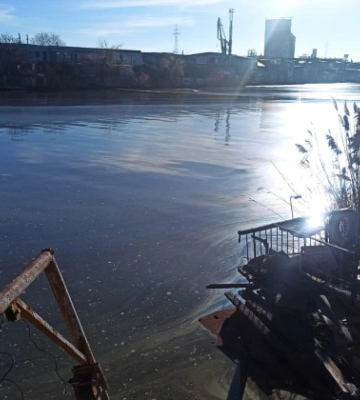 Витік олії у Південний Буг через російський обстріл — орієнтовна сума збитків сягає 45 млрд грн