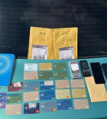 У Дніпрі судитимуть шахраїв, які викрали понад ₴1,5 мільйона з рахунків загиблих військових