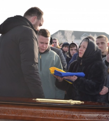 Від волонтерського фронту до лінії вогню: спогади про загиблого воїна з Волині Дмитра Яковяка
