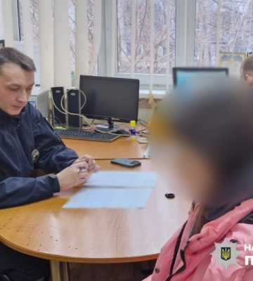 28-річну жінку в Одесі затримали за симуляцію розбою з метою отримання нового телефону