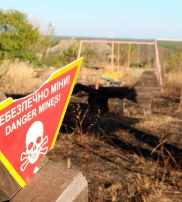 На Херсонщині поблизу водойми двоє чоловіків підірвались на міні — ОВА