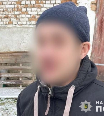 Поліцейські Тернополя встановили особу чоловіка, який обікрав квартиру