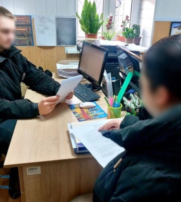Продавала неіснуючі меблі та техніку – підозрюється жителька Прилуцького району Чернігівщини