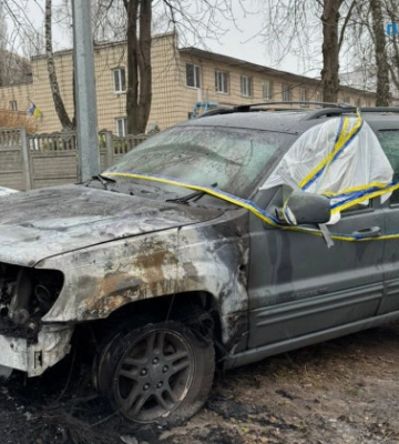 У Києві підліток та 40-річний чоловік палили машини військових за завданням росіян (ФОТО)