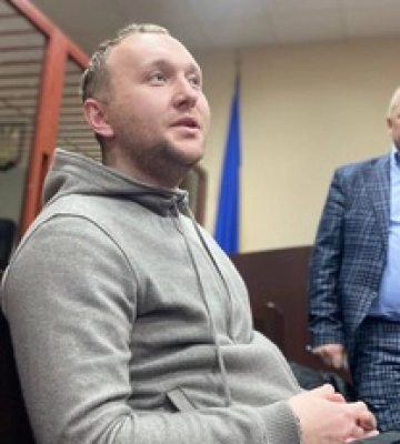 Залог снизили до 302 млн грн: суд продлил арест сыну Гринкевича