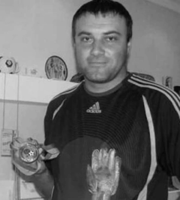 У 48 років раптово помер відомий український воротар