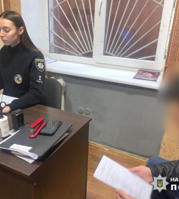 В Одесі зловмисники побили і обікрали перехожого