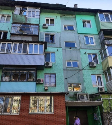 Нікополь під масованою атакою окупантів: росіяни вбили чоловіка та поранили жінку