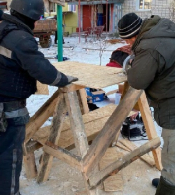 Продолжаются восстановительные работы на месте удара оккупантов в поселке Свесса Сумской области, - ГСЧС. ФОТОРЕПОРТАЖ