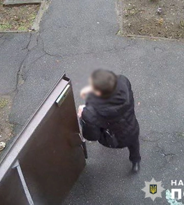 У Києві рецидивісту повідомлено про підозру у цинічному пограбуванні 71-річного чоловіка. ФОТО