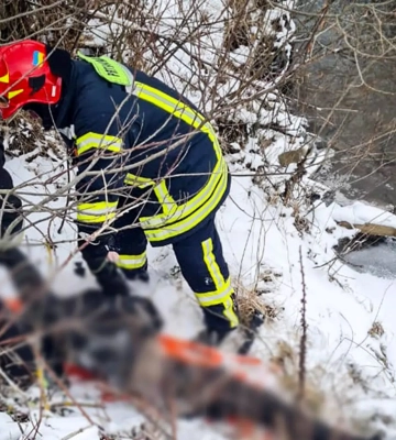 На Львівщині з річки Довжанка рятувальники витягнули тіло загиблої жінки