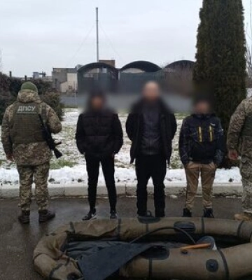 Двоє підлітків супроводжували до кордону чоловіка з Київщини