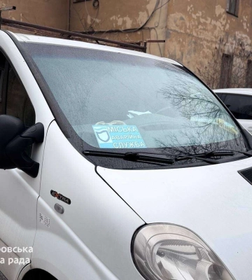 Бригади аварійної служби Дніпра працюють цілодобово для відновлення опалення після обстрілу