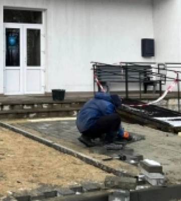 У лікарні відновного лікування у Соснівці проводять капітальний ремонт благоустрою за понад 700 тисяч гривень