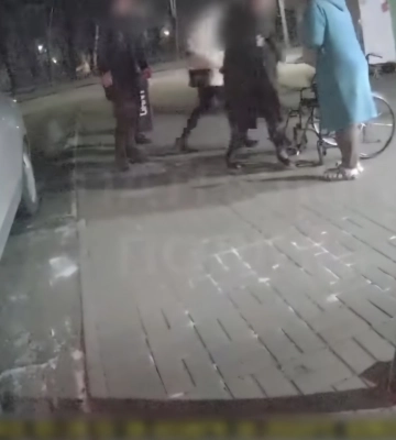 На Рівненщині патрульні супроводжували вночі авто, в якому їхала породілля (ВІДЕО)