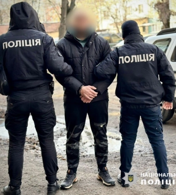 В Одесі затримали командира підрозділу – вимагав 400 тис. гривень з солдатів