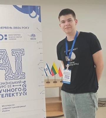 Студент із Черкас навчив ШІ розпізнавати українську мову