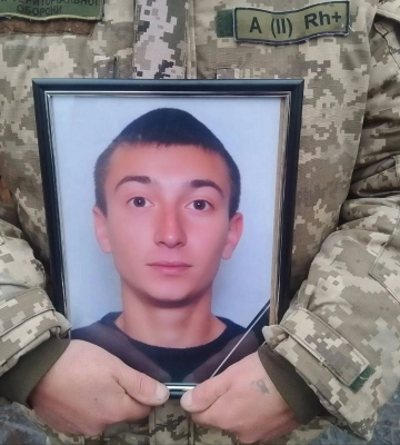 Сум’яни попрощалися із захисником Віталієм Тихоновим