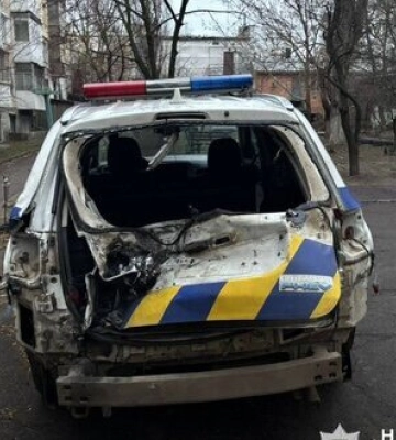 За добу унаслідок обстрілів Херсонщини загинуло 2 людей, 19 - поранені, зокрема - 3 поліцейських. ФОТОрепортаж