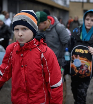 Росія планує вивезти 5 тисяч школярів із ТОТ Луганщини за кремлівською програмою, - ЦНС