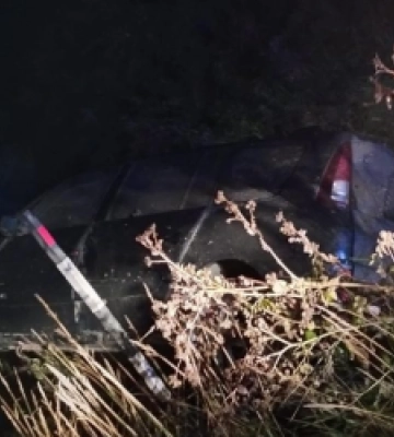 На Волині авто злетіло у кювет: травмувалися дві жінки та 8-річний хлопчик