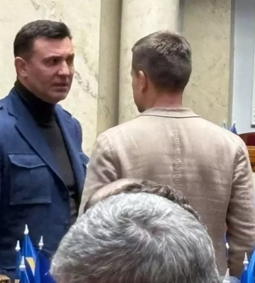 Нардеп Микола Тищенко прийшов на засідання Верховної Ради після домашнього арешту