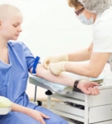 Львівські онкологи розповіли, які міфи про онкологію заважають лікуванню