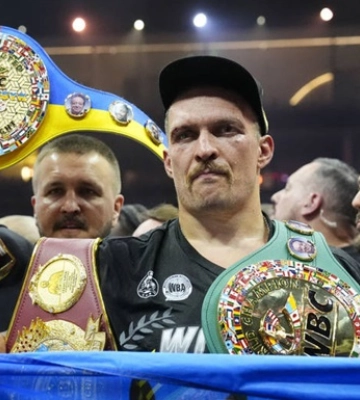 Экс-чемпион мира назвал единственного боксера современности, который находится на одном уровне с Усиком