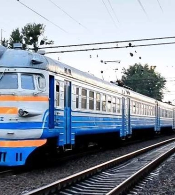 У Калуській громаді поїзд збив чоловіка (ФОТО З МІСЦЯ)