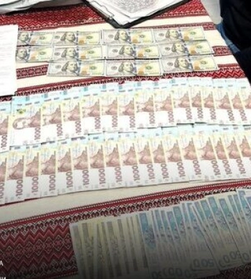 Отсрочка за $2 тысячи: во Львове задержали главу ВВК