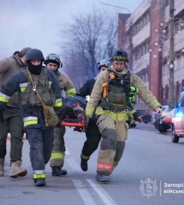 Кількість постраждалих від удару рф по Запоріжжю зросла до 120 - ОВА