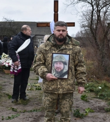 На Волині попрощалися із юним бійцем Богданом Диньою 
