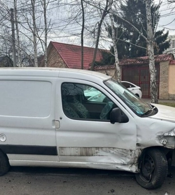 В Одесі 17-річний молодик порізав та пограбував знайомого, а потім, тікаючи на його авто, вчинив ДТП