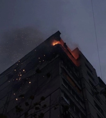 У Києві уламки &quot;шахеда&quot; влучили у багатоповерхівку