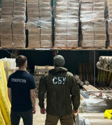На Буковині двох керівників благодійних організацій засуджено за продаж гуманітарної допомоги