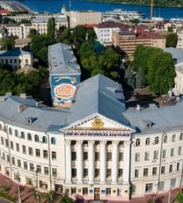 Экс-министр Милованов захотел купить Могилянку