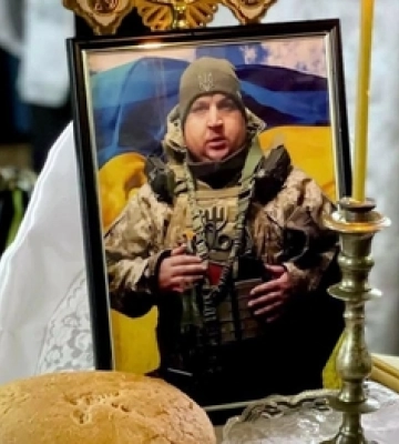 Помер за пів місяця до дня народження: на Волині попрощалися із воїном Олександром Савлуком 