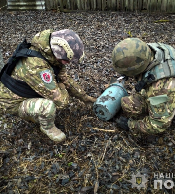 Вибухотехніки поліції Сумщини знешкодили бойову частину збитого російського БПЛА