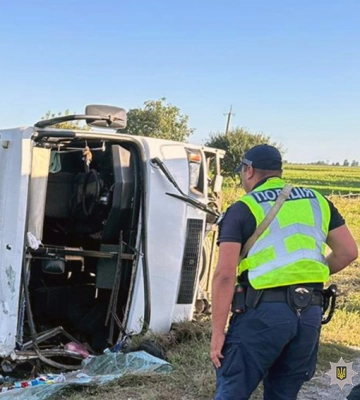 На Хмельниччині водія автобуса судитимуть за ДТП, в якій загинули дитина та жінка. ФОТО