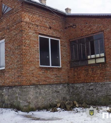 На Тернопільщині чоловік зізнався поліції в умисному вбивстві старенької матері
