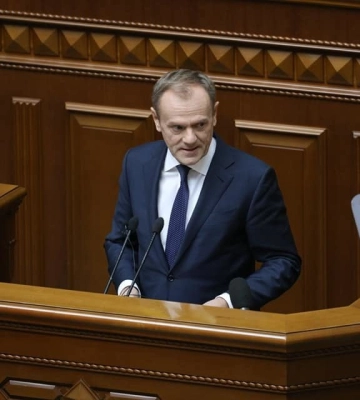 Туск повідомив про “прорив” щодо ексгумації поляків, які загинули під час Волинської трагедії