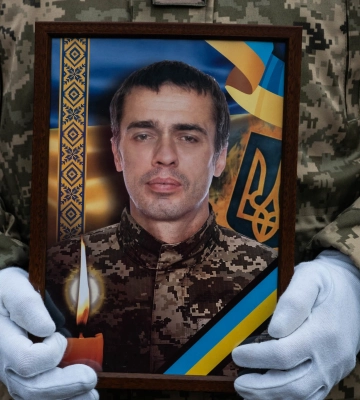 В Ужгороді сьогодні попрощалися із полеглим Сергієм Подвичем