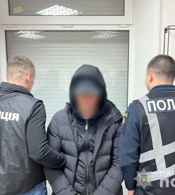 Вимагання грошей та серійні квартирні крадіжки - на Запоріжжі судитимуть учасників банди. ФОТО
