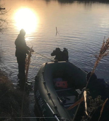 На Полтавщині рятувальники вилучили з водойми тіло потопельника, - ДСНС