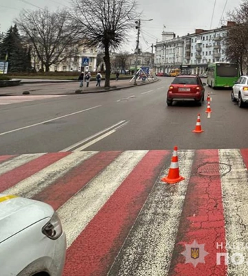 У Житомирі потрапила до лікарні жінка, яку збив автомобіль під кермуванням 77-річного чоловіка