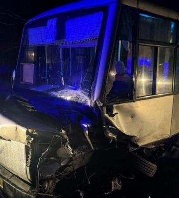 Внаслідок ДТП за участі автобуса травмовані семеро людей